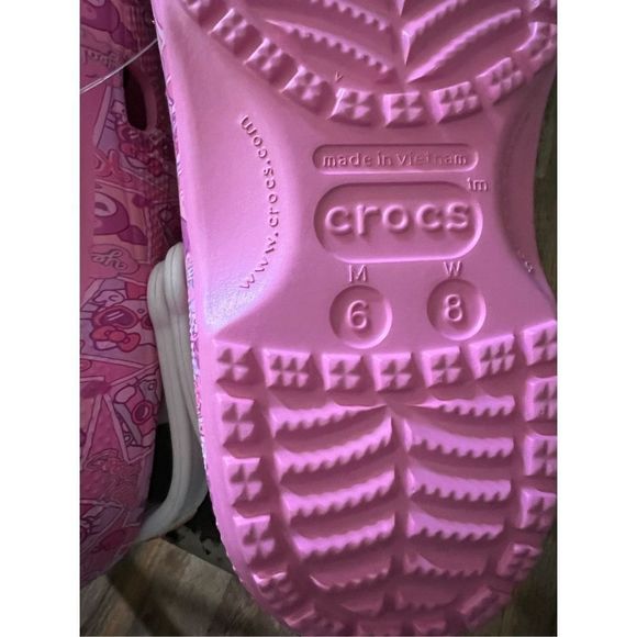 CROCS Hello Kitty Special Edition Clogs - Picture 6 of 13